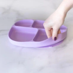Bumkins Grip Dish And Stretch | Lavender -Productos Para Bebes Tienda 14292648901 9.webp