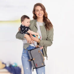 SkipHop Pronto Changing Station | Stripes -Productos Para Bebes Tienda 202216 5