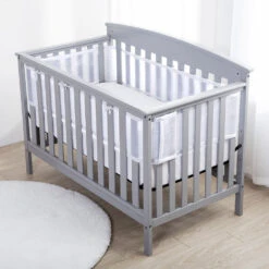 BreathableBaby Deluxe Mesh Crib Liner | White Stars
