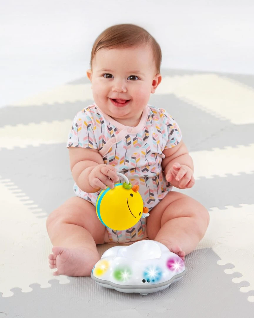 SkipHop Follow-Bee Crawl Toy 2 SkipHop Follow-Bee Crawl Toy - Imagen 2