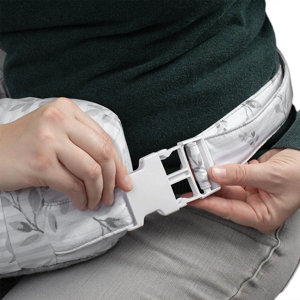 Boppy® Best Latch™ Pillow | Grey Pennydot 6 Boppy® Best Latch™ Pillow | Grey Pennydot - Imagen 6