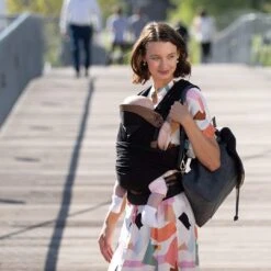 Boppy ComfyChic Carrier - Charcoal -Productos Para Bebes Tienda 71C1KBVFCwL. SL1500