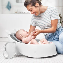 SkipHop Moby Waterfall Rinser | White 8 SkipHop Moby Waterfall Rinser | White -Productos Para Bebes Tienda 9P466910 5