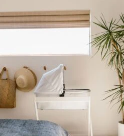 UPPAbaby Bassinet Stand White 9 UPPAbaby Bassinet Stand White -Productos Para Bebes Tienda BassinetStand WHITE Side 1