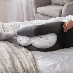 Boppy® Side Sleeper | Grey Falling Leaves 11 Boppy® Side Sleeper | Grey Falling Leaves -Productos Para Bebes Tienda GUEST 152cb324 e21f 4009 bc10 56e80dac3487