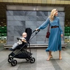 Cybex Melio Carbon | Deep Black 22 Cybex Melio Carbon | Deep Black -Productos Para Bebes Tienda L1280509 retouch2 DPBL Carbon screen HD