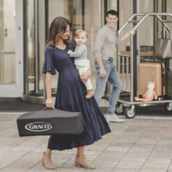 Graco Premier FoldLite™ Playard | Savoy 10 Graco Premier FoldLite™ Playard | Savoy -Productos Para Bebes Tienda Premier FoldLitePlayard4