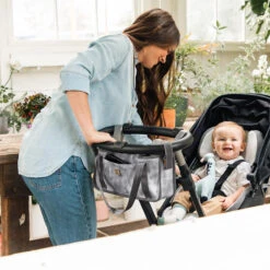 Petunia Wander Stroller Caddy | Smoke Tie Dye -Productos Para Bebes Tienda wander stroller caddy in smoke swirl tie dye caddy petunia pickle bottom 5 1800x1800.jpg